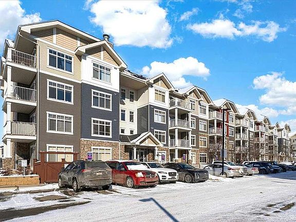 2nd image of 155 N Skyview Ranch Way NE #4211