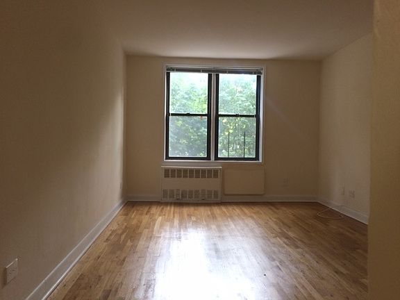 5th image of 12330 83rd Ave APT 5E