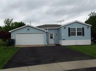 1402 Flyway Dr, Waupun, WI 53963