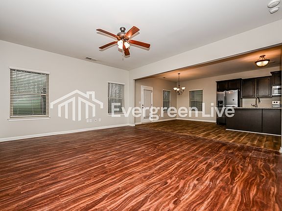 3rd image of 163 Magnaview Dr