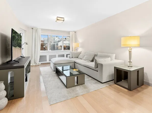 301 East 66th Street image 1 of 7