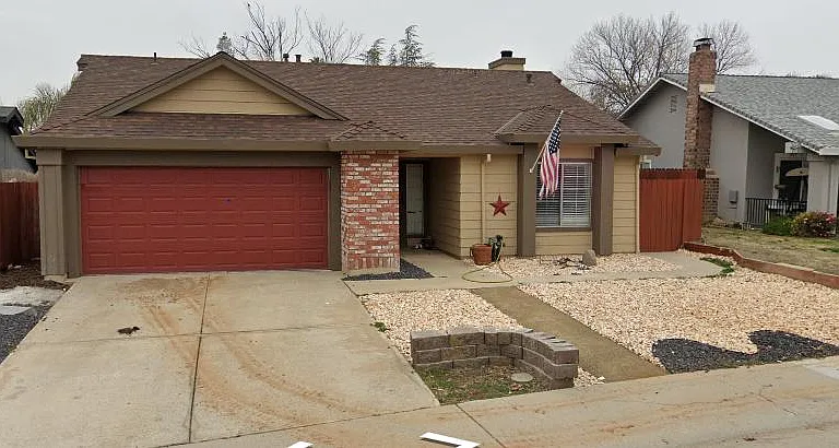 6235 Mesaview Dr — Photo 1