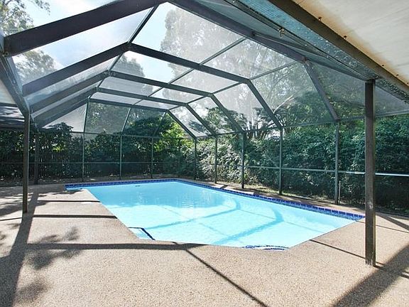 4th image of 1619 Shady Leaf Dr