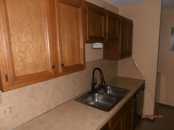 4th image of 913 NE Tortoise Dr APT A