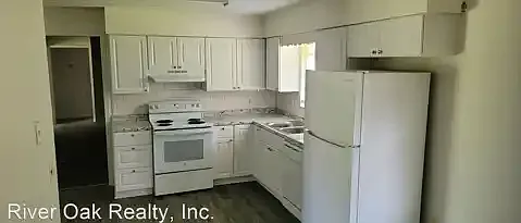 230 Foxridge Rd — Photo 5