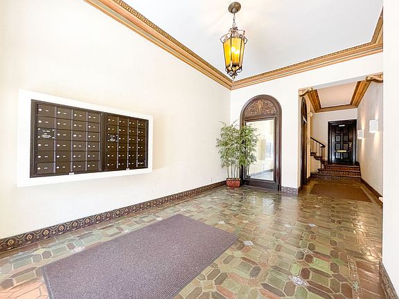 3rd image of 330-340 Hayes St #609