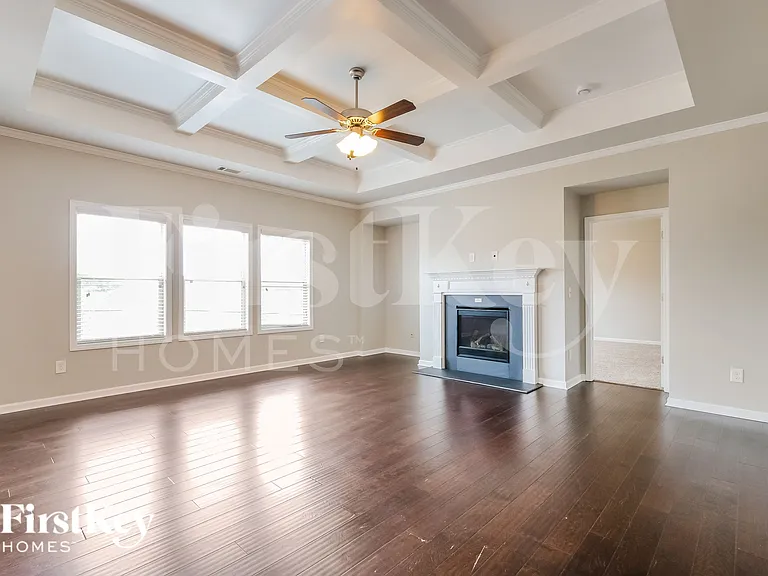4475 Clubside Dr — Photo 3