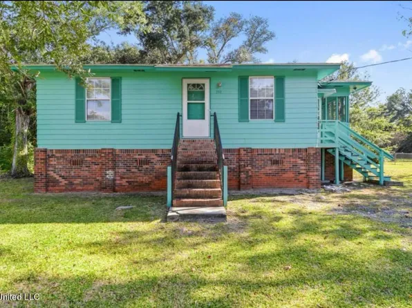 352 Morton Ave, Pass Christian, MS 39571