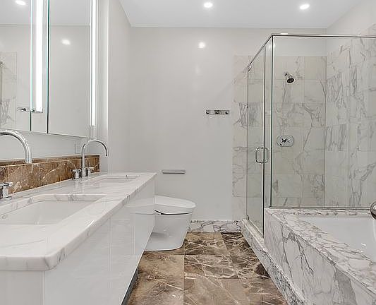 3rd image of 25 Columbus Cir #St69f