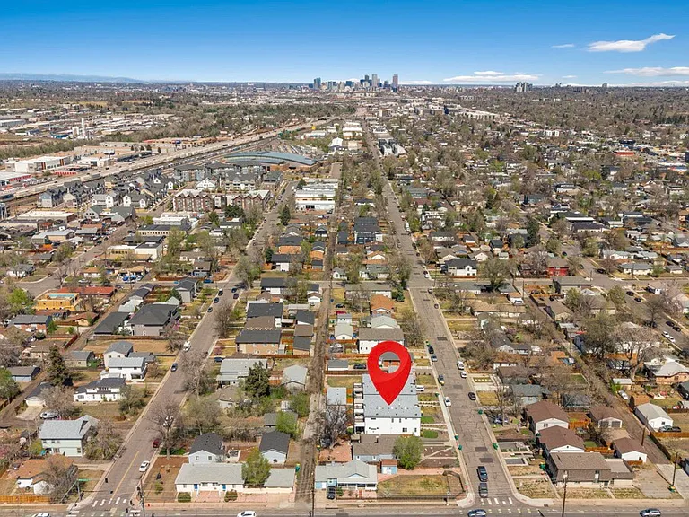 3075 S Delaware St — Photo 31