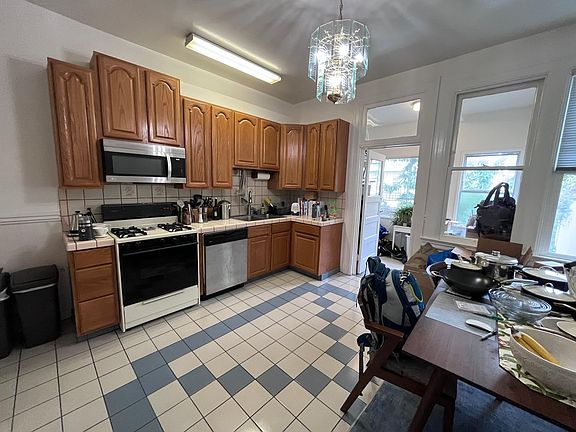 5th image of 116 Vicksburg St
