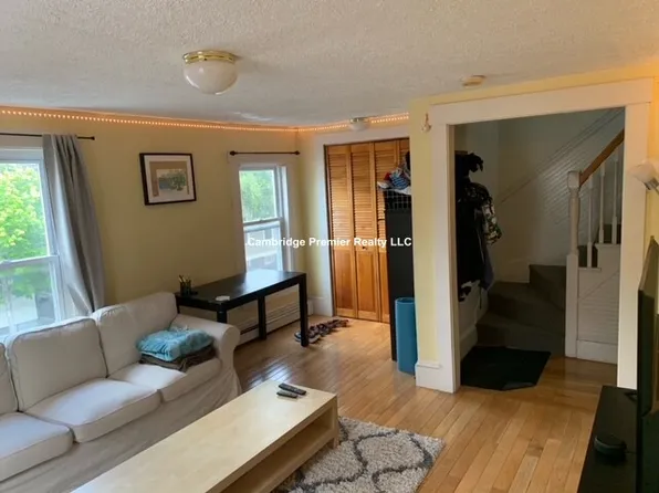 240 Charles St, Cambridge, MA