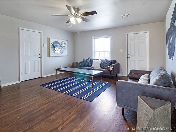 3rd image of 1916 W Union Pl