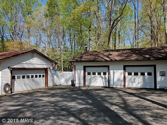 3rd image of 29560 Dogwood Cir