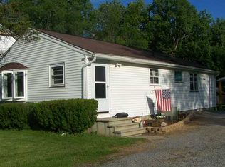 63 River Meadow Dr, Rochester, NY 14623