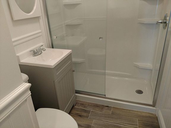 3rd image of 158 Blakemore Cir