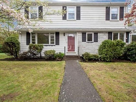 2nd image of 44 Margaret Dr