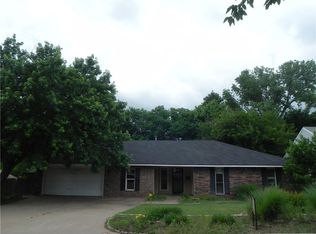 1215 Pin Oak Dr, Guthrie, OK 73044