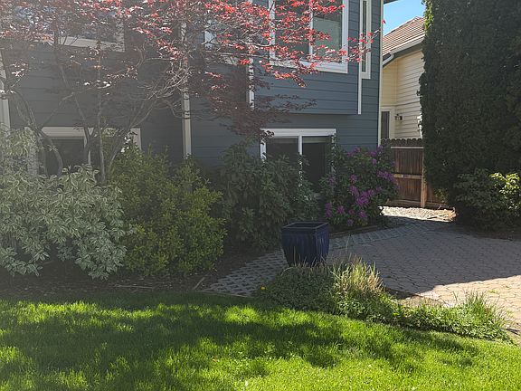 5th image of 3651 Hemlock Way