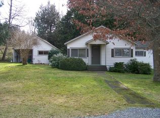 6105 Maxwelton Rd, Clinton, WA 98236