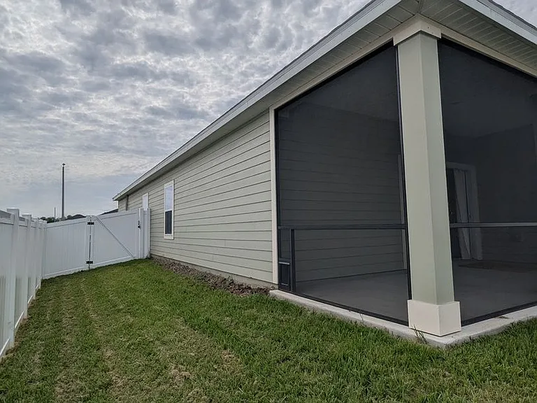 12568 NW 138th Dr — Photo 68