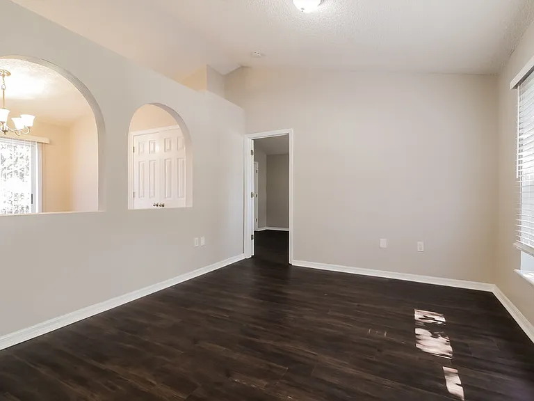 266 Regal Downs Cir — Photo 8