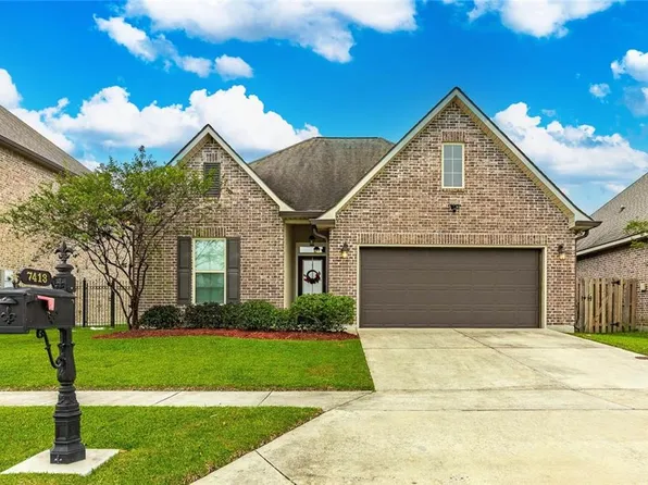 7413 Silverado Dr, Marrero, LA 70072