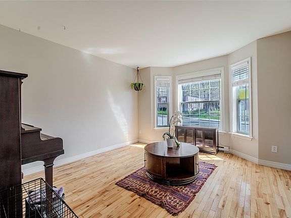 5th image of 74 Newtown Road