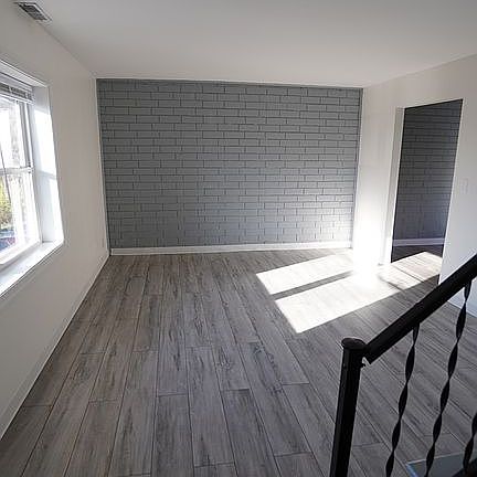 5th image of 21-39 Eagle Ave