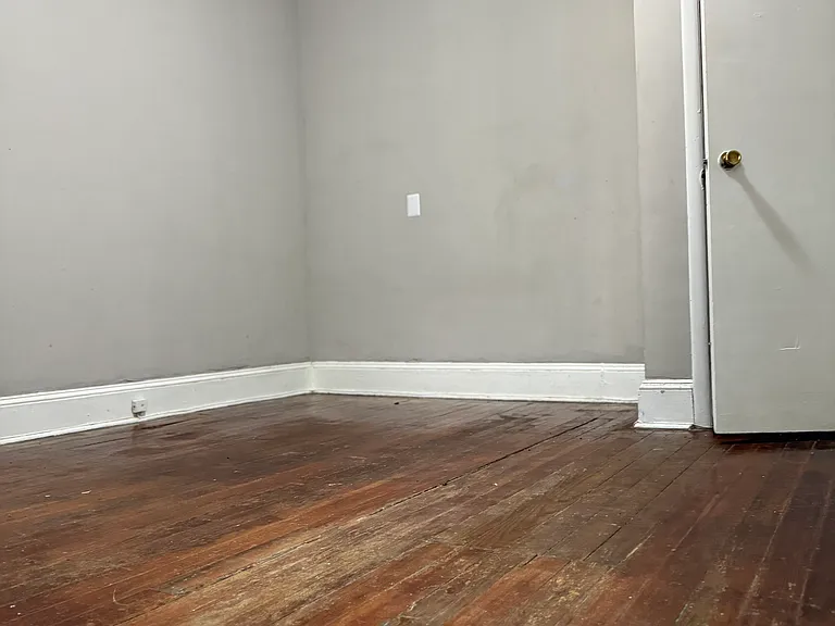 3103 N Calvert St — Photo 6