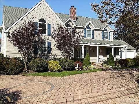 1st image of 114 Wagstaff Ln