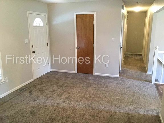 2nd image of 1405 Andrea Dr