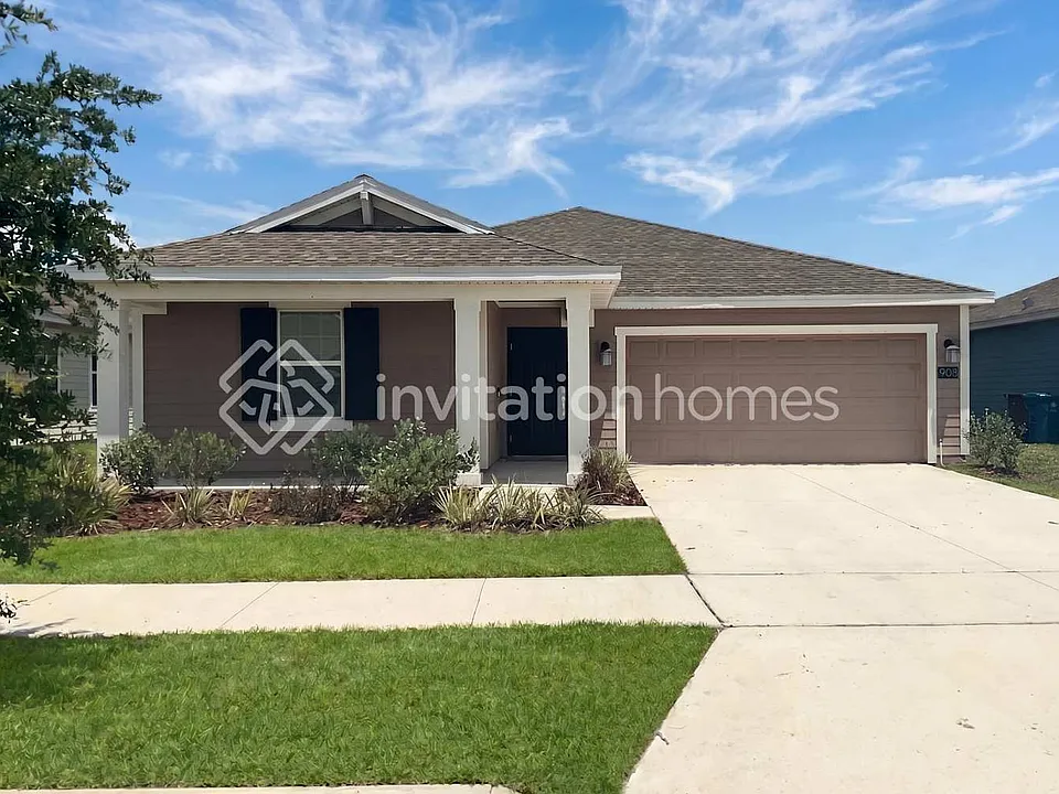 908 Caitlin Loop