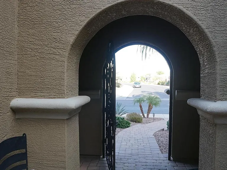 2267 E Tomahawk Dr — Photo 4