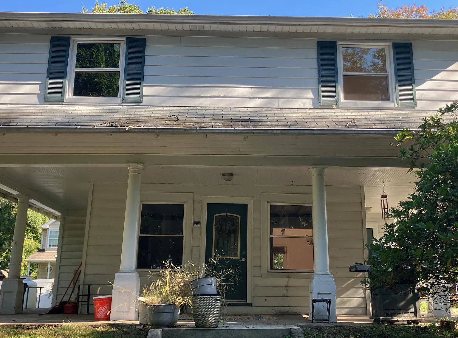 4 bed, 2.0 bath, 1904 sqft, $3,300 — Photo 2