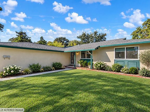 2nd image of 820 Capstan Court