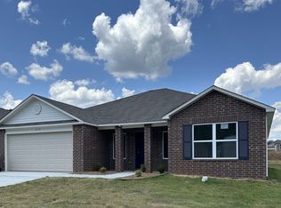 1519 Meadows Dr, Benton, AR 72019