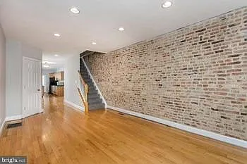 108 W Randall St — Photo 4
