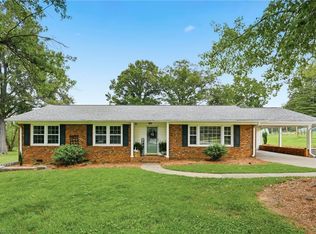 145 W Lake Rd, Eden, NC 27288