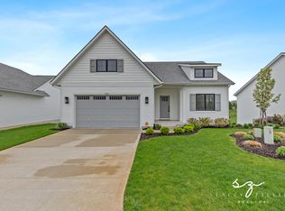 686 Stonebriar Cir, Grandville, MI 49418