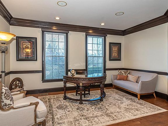 5th image of 2754 Whispering Woods Dr