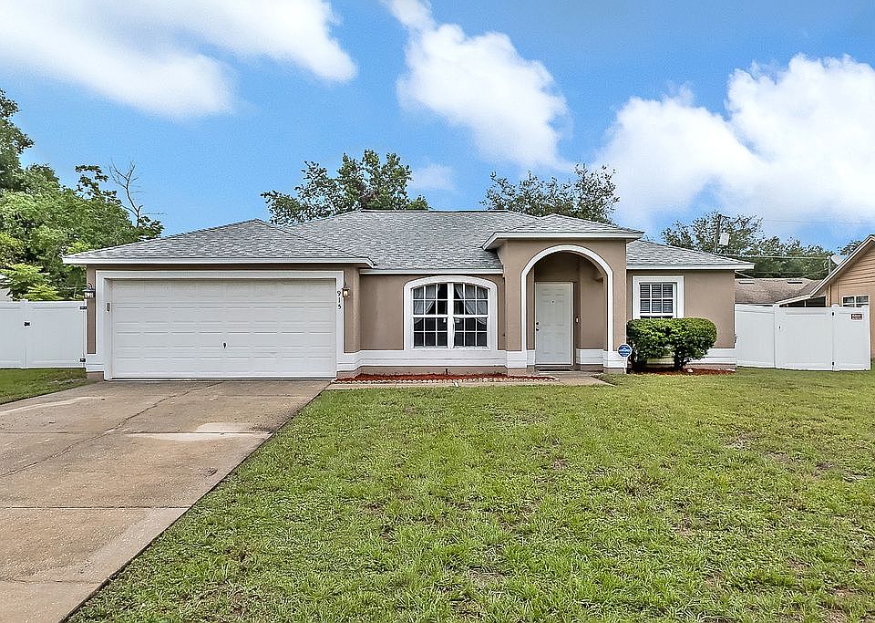 1st image of 915 Adler Dr