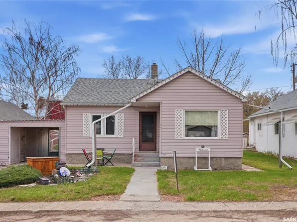 810 6th STREET, Perdue, SK S0K 3C0