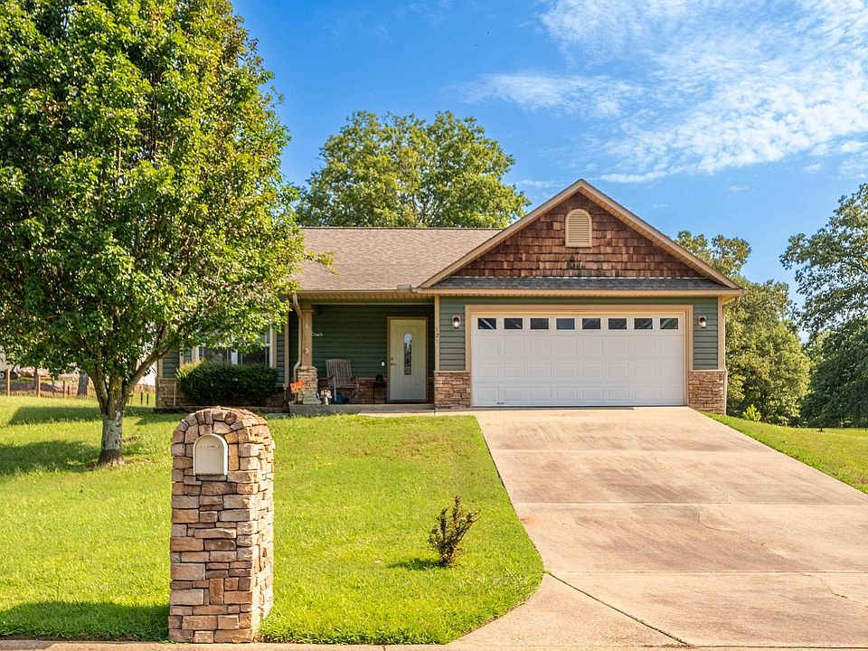 1st image of 121 Raley Ln