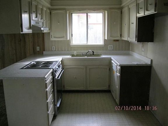 2nd image of 1772 Stewart Ave
