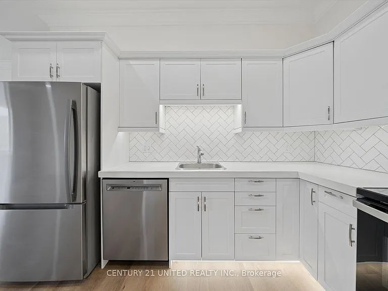 1027 Willcox St #201 — Photo 13