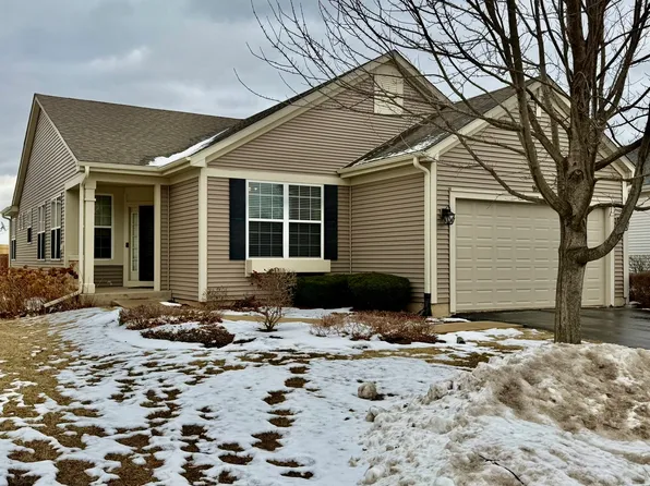 16637 Serene Lake Way, Crest Hill, IL 60403