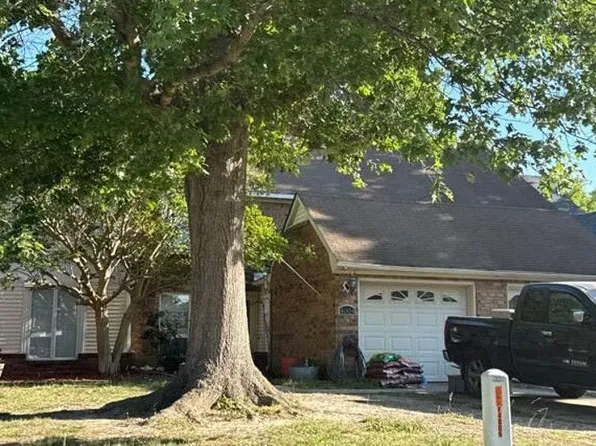 4004 Oak Moss Ct, Chesapeake, VA 23321