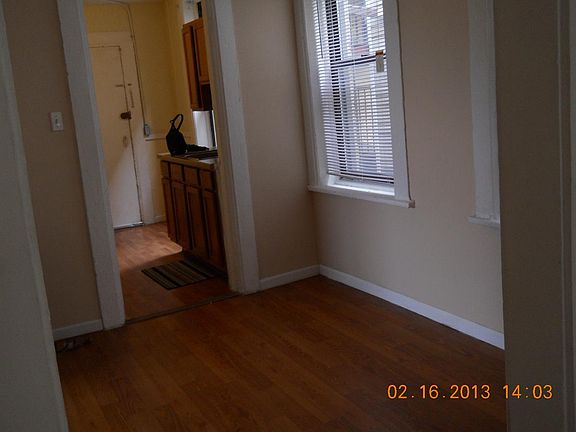 3rd image of 1512 N Greenview Ave APT 1