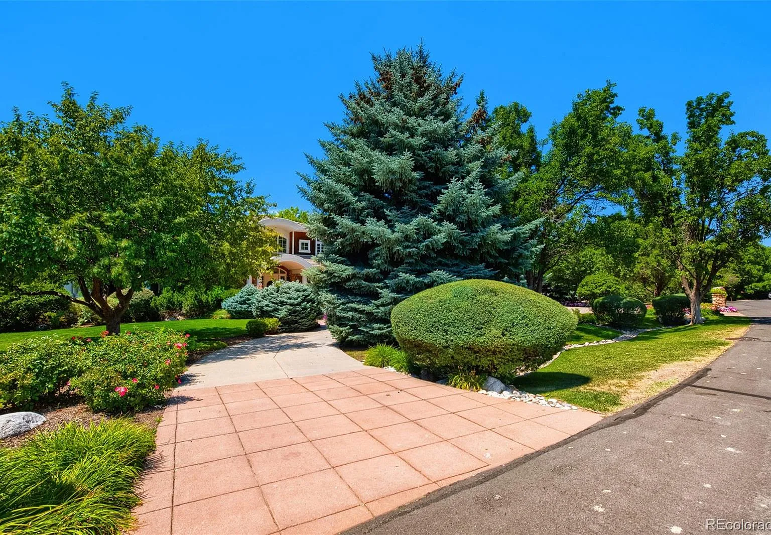 6 bed, 9.0 bath, 10372 sqft, $26,000 — Photo 3
